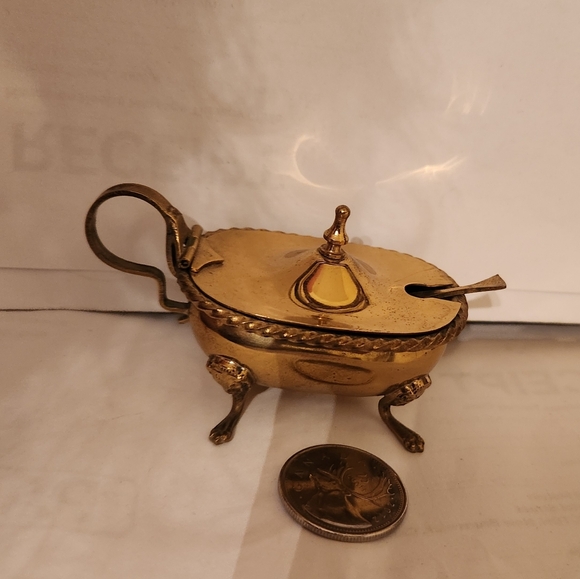 Vintage Brass Salt Cellar - Picture 1 of 12